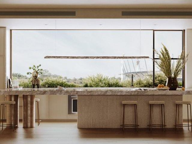 The sub penthouse:Under construction Oversized proportions, protected CBD views