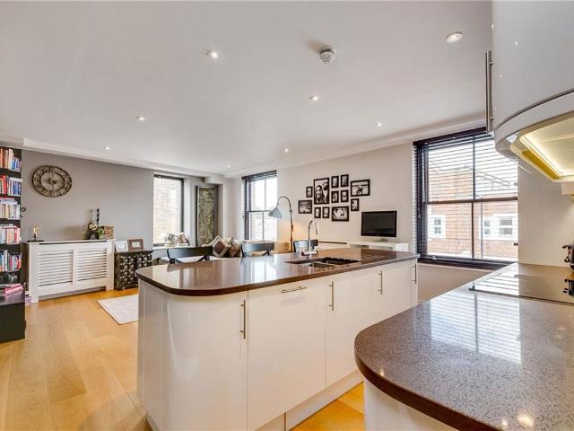 The Sun Quarter, 122 Askew Road, London W12, 1 bed flat to rent, £2,200 pcm | PrimeLocation