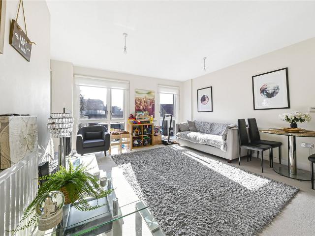 The Point IG2, 1 bed flat to rent, £1,700 pcm | PrimeLocation