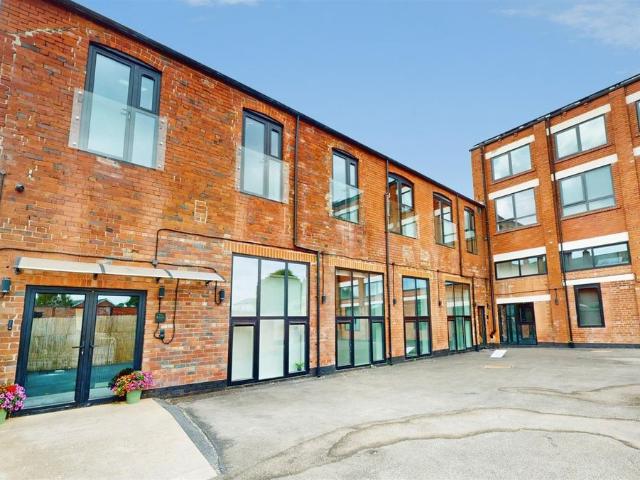 The Pointe, Burrell Street, Wakefield WF1, 1 bed flat to rent, £800 pcm | PrimeLocation