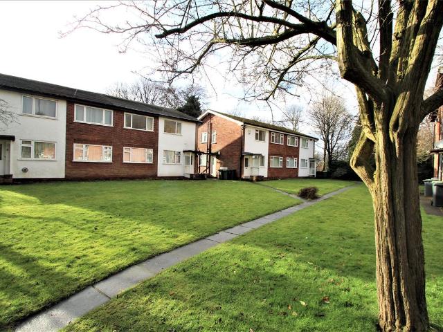 The Poplars, Headingley, Leeds, West Yorkshire LS6, 2 bed flat to rent, £995 pcm | PrimeLocation