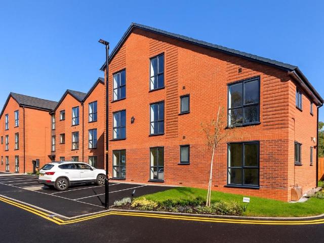 The Poppies, Prestwich M25, 1 bed flat to rent, £1,100 pcm | PrimeLocation
