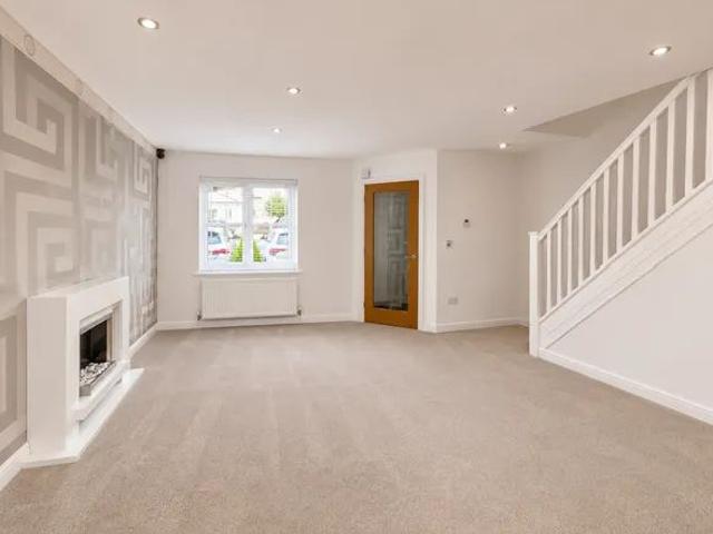 The Pavilion, CV3, Property for rent
