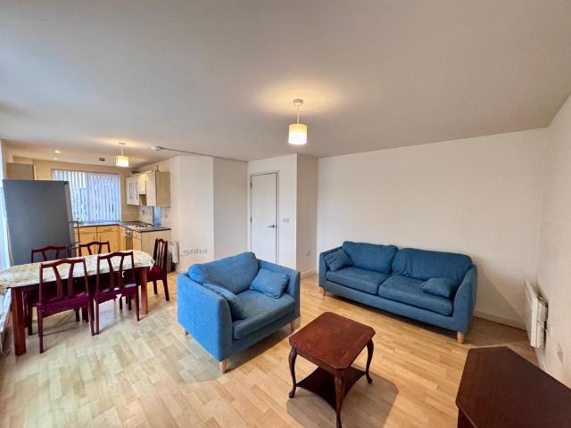 The Pavilion, Nottingham, NG7 2 bed flat to rent £1,000 pcm £231 pw