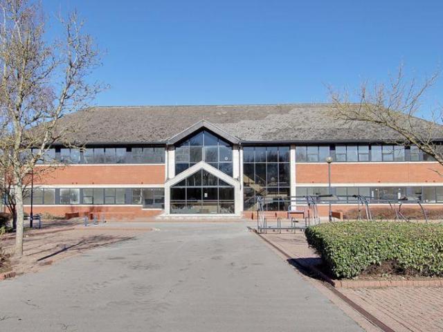 The Pavillions, Trowbridge 2 bed apartment to rent £1,125 pcm £260 pw