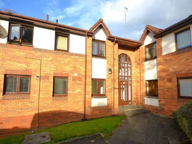 The Paddock, Busby G76, 2 bed flat to rent, £1,200 pcm | PrimeLocation