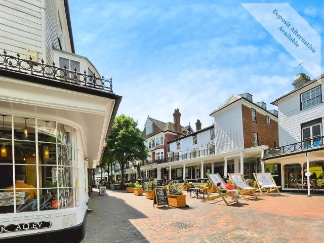 The Pantiles, Tunbridge Wells TN2, 2 bed flat to rent, £1,500 pcm | PrimeLocation