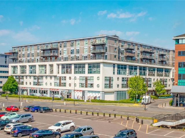 The Paramount, Swindon SN1 1 bed apartment to rent £900 pcm £208 pw