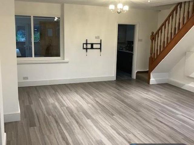 The Parade, Sheffield, S12 3 bed terraced house to rent £950 pcm £219 pw