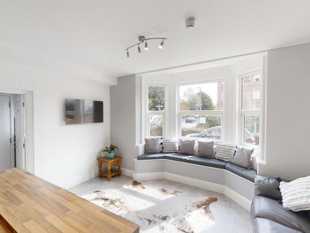 The Park, Yeovil BA20 1 bed in a house share to rent £675 pcm £156 pw