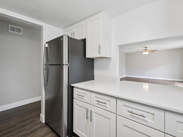 Park at Chesterfield 3 Bedroom Apartment for Rent at 5037 Chalet Ct, Tampa, FL 33617 Terrace Park