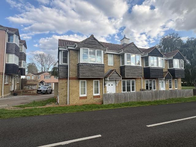 The Parks, MARCH 3 bed house to rent £1,050 pcm £242 pw