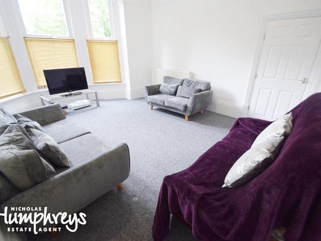 The Parkway, Stoke On Trent ST1 6 bed house share to rent £2,426 pcm £560 pw