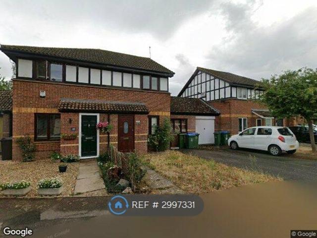 The Pastures, Aylesbury HP20, 3 bed semi detached house to rent, £1,900 pcm | PrimeLocation