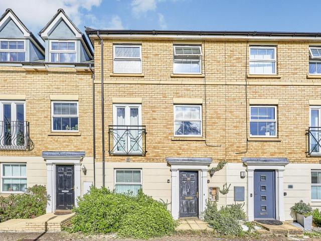 The Pastures, Brewers End, Takeley, CM22 1 bed in a house share to rent £800 pcm £185 pw
