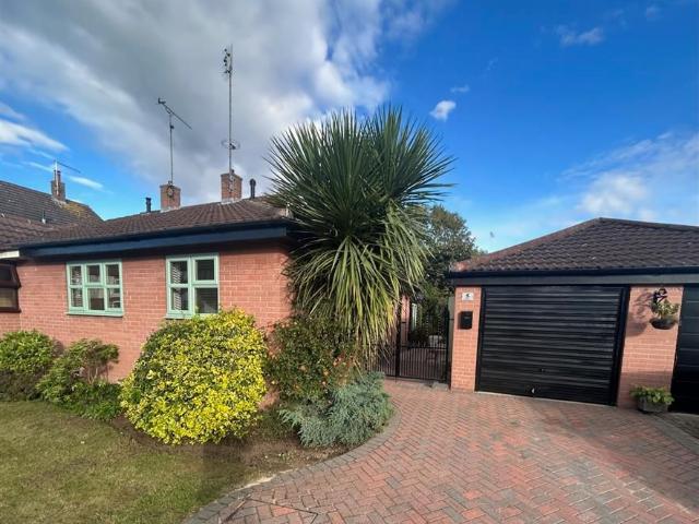 The Pastures, Doncaster DN10, 2 bed bungalow to rent, £1,025 pcm | PrimeLocation