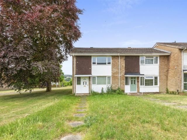 The Pastures, High Wycombe HP13, 2 bed end terrace house to rent, £1,600 pcm | PrimeLocation
