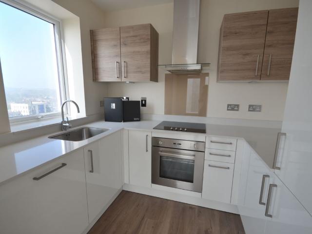 The Peninsula, Gillingham ME7, 1 bed flat to rent, £1,200 pcm | PrimeLocation