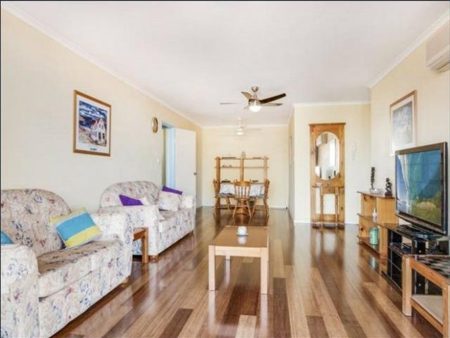 The Peninsula 2 Bdrm Unit with Ocean Views