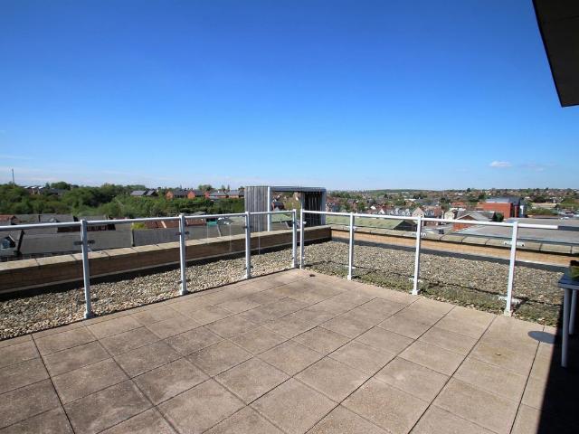 The Penthouse, Keel Point, Ship Wharf, Colchester CO2, 3 bed flat to rent, £1,600 pcm | PrimeLocation
