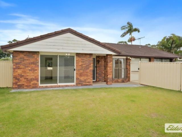 The Perfect 4 Bedroom Family Entertainer with Pool!