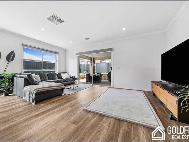 The Perfect 4 Bedrooms House for Lease in Huntly VIC 3551