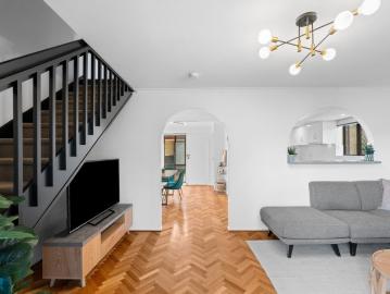 The Perfect Balance of Modern Comfort and Easy Living
