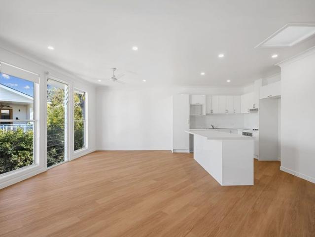 The perfect balance between premium lifestyle convenience and proximity to schools/work
