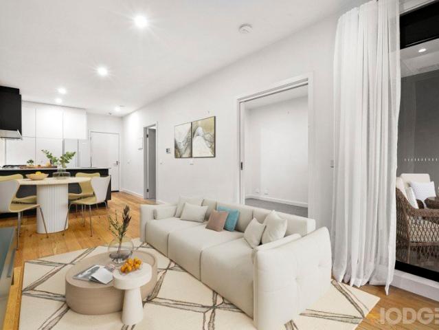 THE PERFECT BAYSIDE STARTER OR SMART INVESTMENT