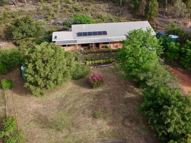 The Perfect Blend: Acreage Living Meets Town Convenience