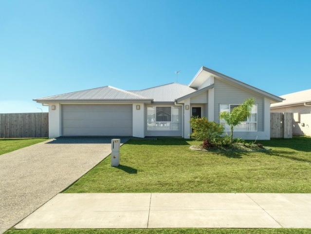 The Perfect Blend of Comfort & Coastal Living