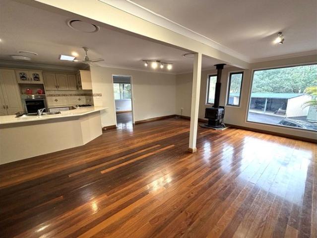 The Perfect Blend of Country Charm & Convenience!