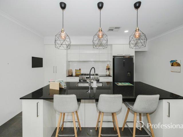 The Perfect Blend of Family Space & Modern Style