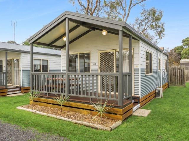 The Perfect Coastal Escape Meets Lifestyle Investment!
