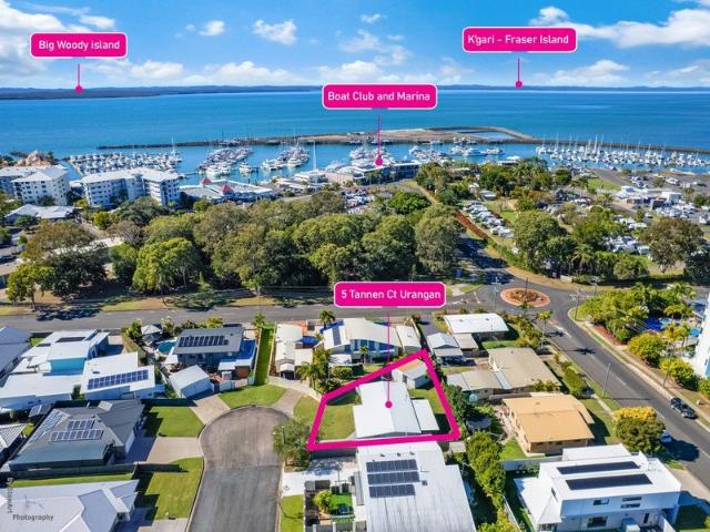 The Perfect Downsizer in the Heart of Hervey Bay Marina Precinct!