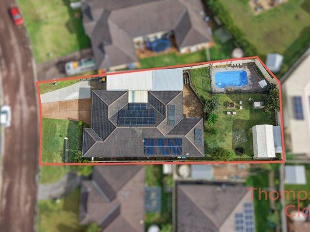 The Perfect Family Entertainer with Pool & Side Access