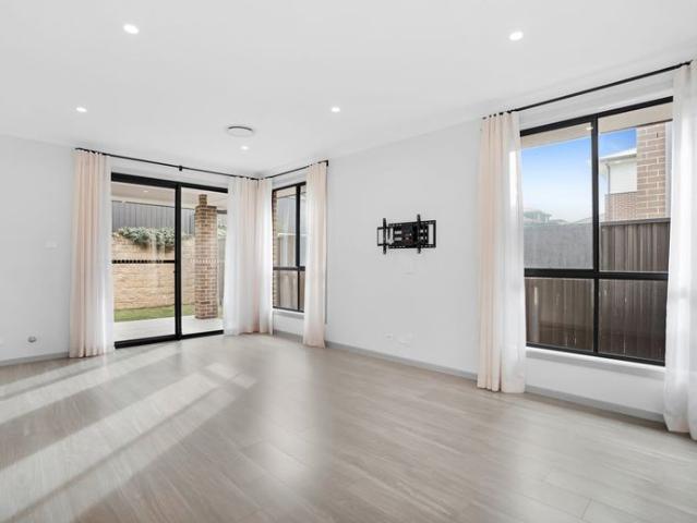 The Perfect Family Home in the Heart of Oran Park