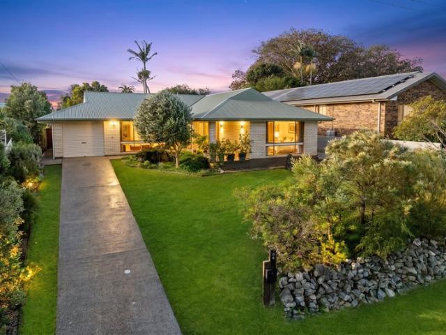 The Perfect Family Home in Central Banora Point