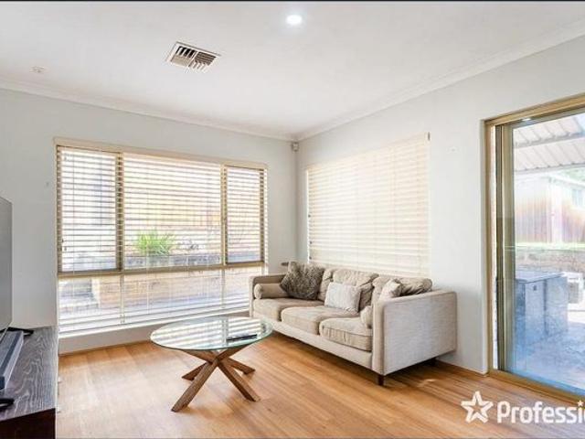 The Perfect Family Home in Halls Head