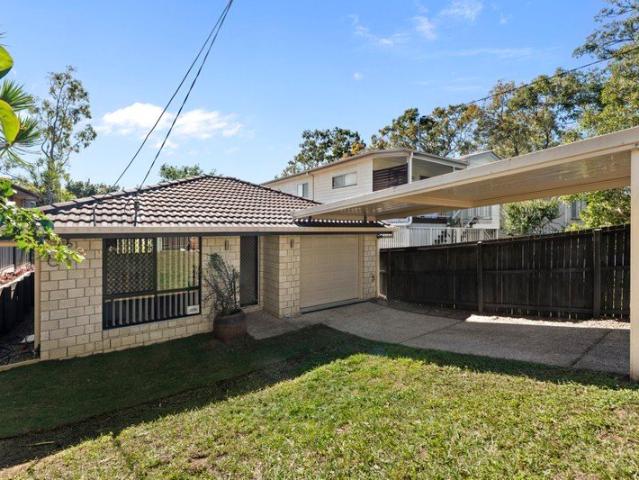 The Perfect Family Home Moments from Parkland