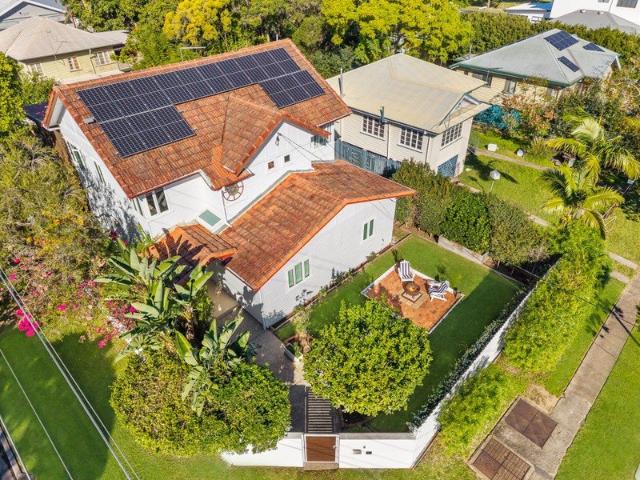 The Perfect Family Home Space, Comfort & Lifestyle in a Peaceful Location