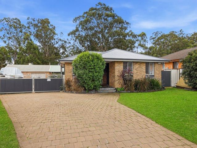 The Perfect Family Package with Serious Side Access!