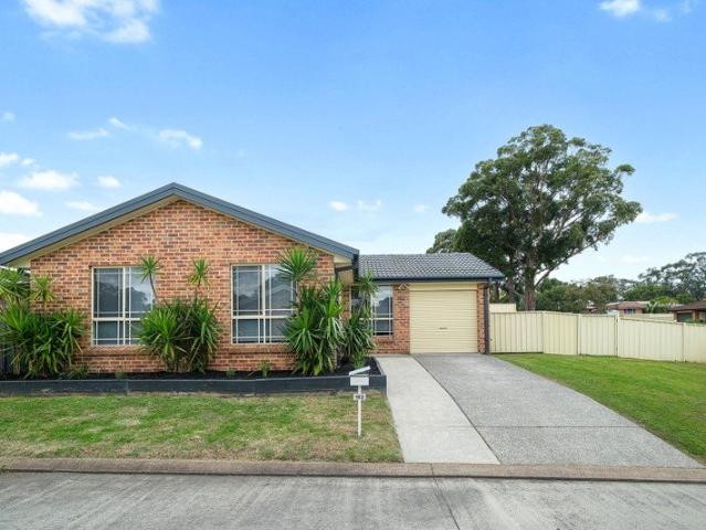 THE PERFECT FIRST HOME MOVE IN, PUT YOUR FEET UP!