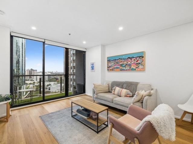 The Perfect First Home or Smart Investment in Vibrant Southbank
