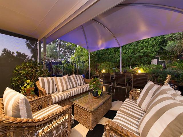 The perfect indoor / outdoor entertainer!