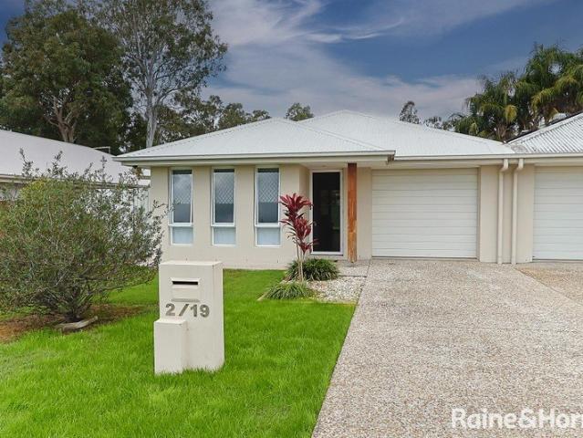 THE PERFECT INVESTMENT PROPERTY, EXCEPTIONAL, 2 BEDROOM DUPLEX, RARELY AVAILABLE