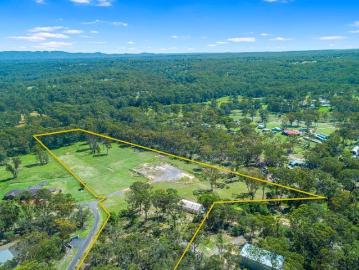 The Perfect Lifestyle Acreage Ready for Your Dream Home