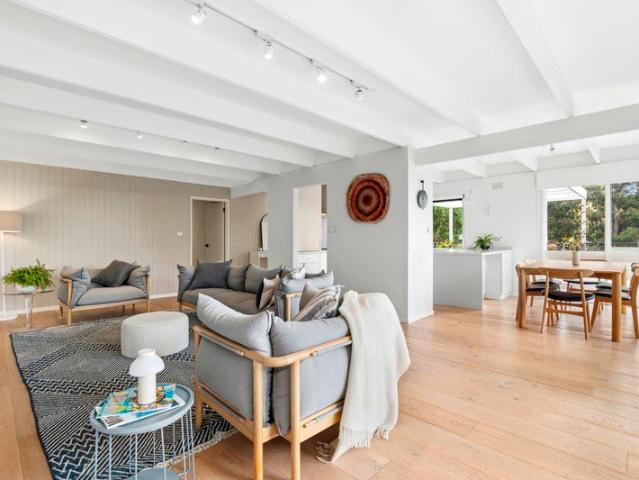 THE PERFECT LORNE BEACHSIDE ESCAPE