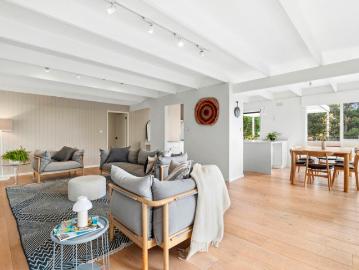 THE PERFECT LORNE BEACHSIDE ESCAPE