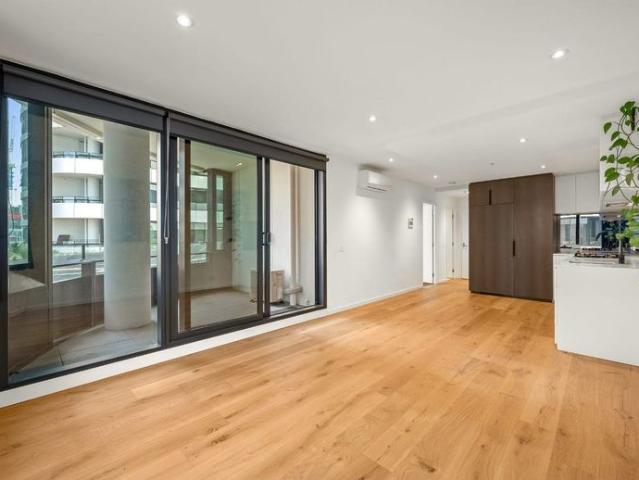 The perfect modern haven right on the city’s edge